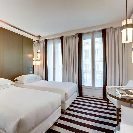Le A - Champs-elysees Hotel 4*