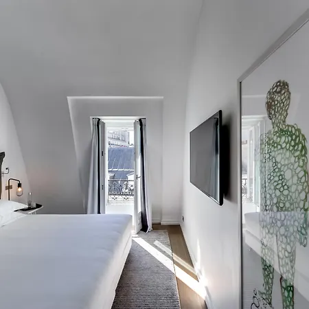 Le A Hotel 4*