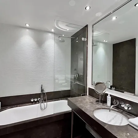Hotel Le A Parigi