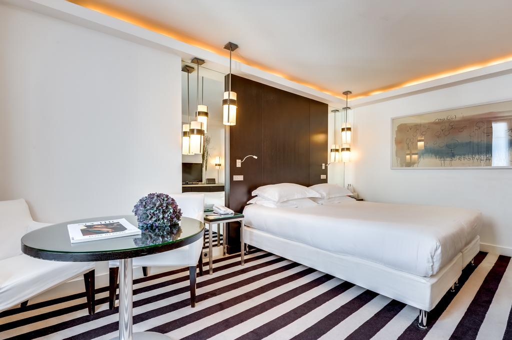 Le A 4* Parigi